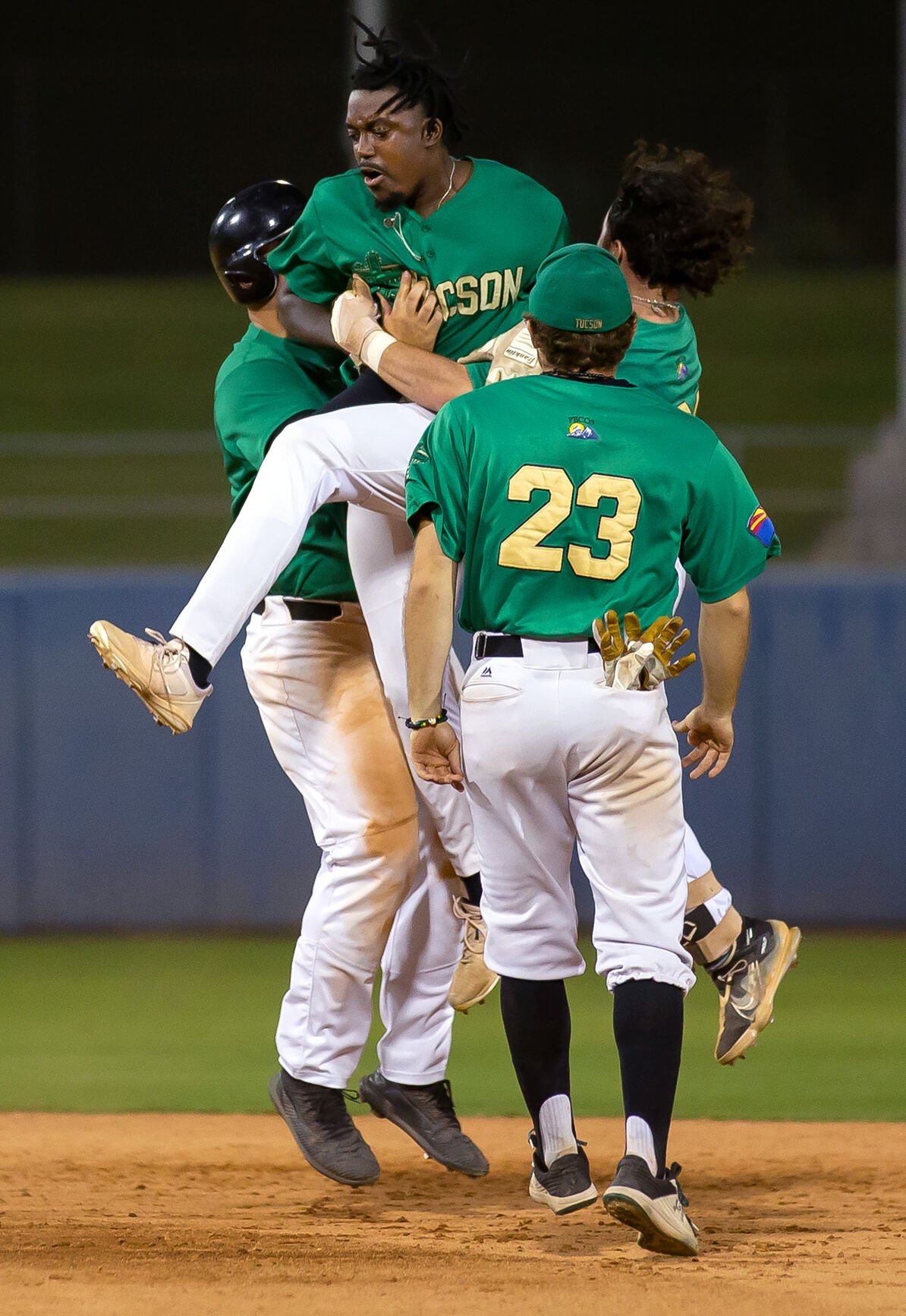 Tucson Saguaros vs Roswell Invaders